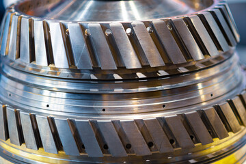 Engine low pressure compressor rotor