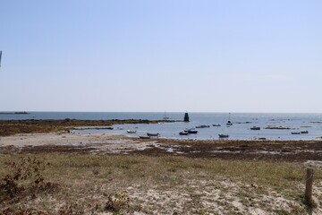 Fototapeta na wymiar view of the sea in Hoedic 