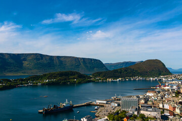 Fototapeta na wymiar Ålesund in summer, view of the city from the observation deck on Mount Axla