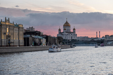 Naklejka premium Epic sunset on the Moscow river
