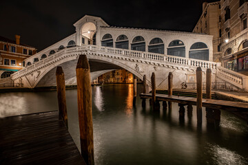 Fototapeta na wymiar bridge of sighs city Venice, Rialto