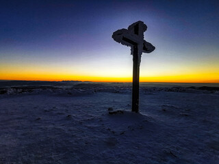 Sunset in Pilsko peak, cross  © Magdalena