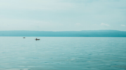 Obraz premium boat on the lake