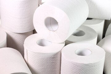 たくさんのトイレットペーパー