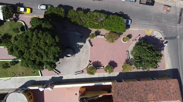 Toma aerea del jardin de las monta&ntilde;as, en autlan de navarro jalisco