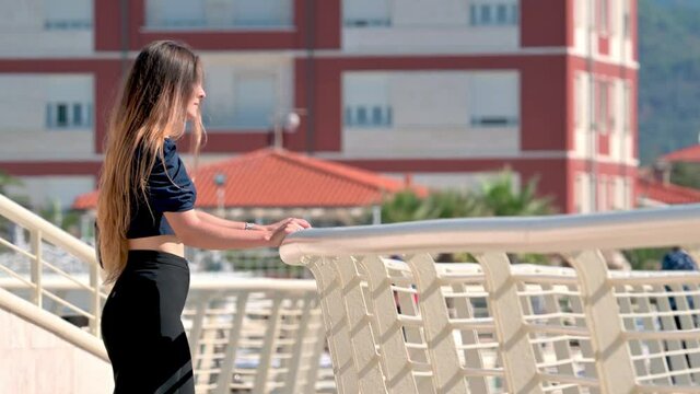 Bella Ragazza a Lido di Camaiore Toscana Versilia