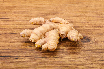 Natural organic raw ginger root