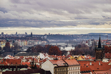 Fototapeta na wymiar プラハ城から見たブルタバ川と橋