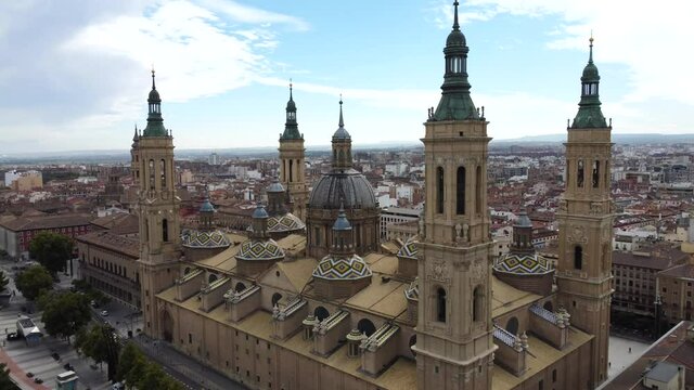 aerial view Basilica Nuestra Se&ntilde;ora del Pilar Zaragoza Spain