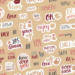 Naklejka premium Seamless pattern with frequently used words and phrases on golden background. Cute signs and symbols. For prints, backgrounds, wrapping paper, textile, linen, wallpaper, etc.