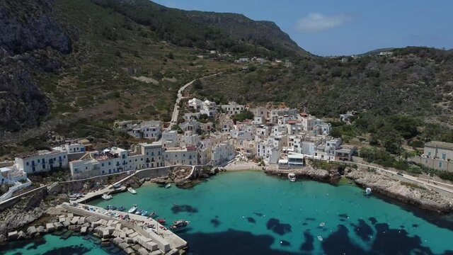 video aereo dell isola di levanzo