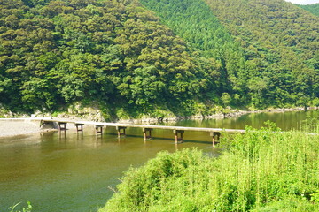 Shimanto River Valley and Iwama Sinking bridge in Kochi, Shikoku, Japan - 日本 四国 高知 四万十川 岩間沈下橋	