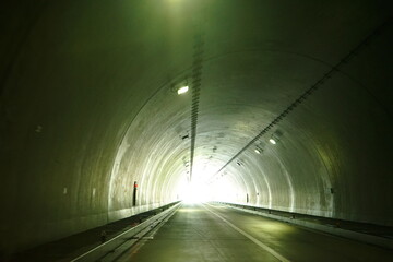 Highway tunnel in Japan, abstract city background - 日本 高速道路 トンネル	