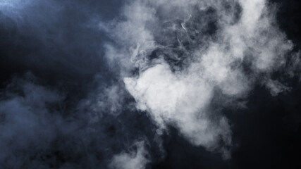幻想的な暗闇と煙のイメージ　光とスモーク