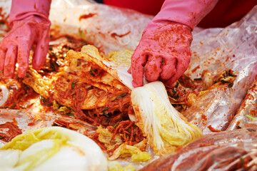 Making Korean Traditional Kimchi