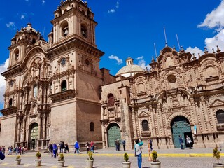 cathedral in cusco peru 