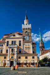 Naklejka premium löbau, deutschland - altes rathaus und nikolaikirche