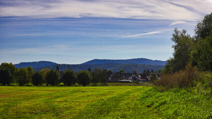 Obraz premium Der Ort Barchfeld im Frühherbst.
