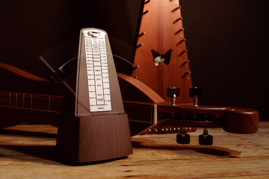 Metronome in Motion with Instruments