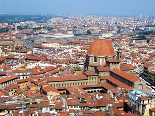 Fototapeta na wymiar View over San Lorenzo Basilica, Florence, Italy