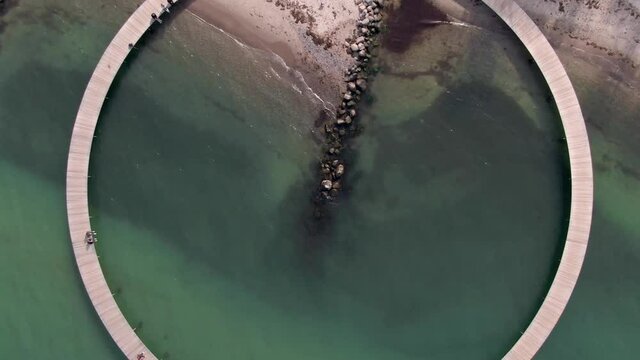 The infinite bridge &lsquo;Den Uendelige Bro&rsquo; in Aarhus, Denmark.
This bridge was created by architects Niels Povlsgaard and Johan Gj&oslash;des.