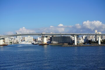 沖縄の泊港の風景