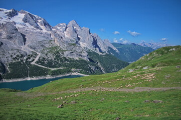 Fototapeta na wymiar Amazing rocks of Dolomite mountains in Italy