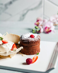 cake with strawberries, chocolate fondan