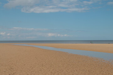 Fototapeta premium beach, sea, sky, sand, water, ocean, landscape, clouds, reflect, reflection, mirror, nature, coast, summer, cloud, horizon, blue, sun, shore, waves, day, coastline, surf, travel, holiday, lake, wave, 