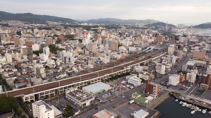 Fototapeta premium 山口県周南市コンビナート！瀬戸内海の風景と街並みと