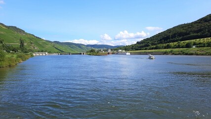 Obraz premium bateaux sur la Moselle