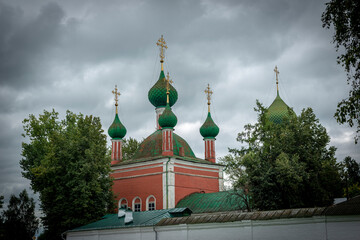 Fototapeta na wymiar Travel to the city of Pereslavl-Zalessky, monasteries, temples, nature