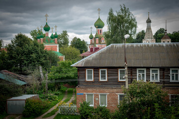 Fototapeta na wymiar Travel to the city of Pereslavl-Zalessky, monasteries, temples, nature