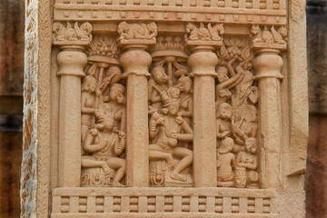 Kings life carved on stone pillar of stupa at Sanchi, near Bhopal, Madhya Pradesh, India, Asia