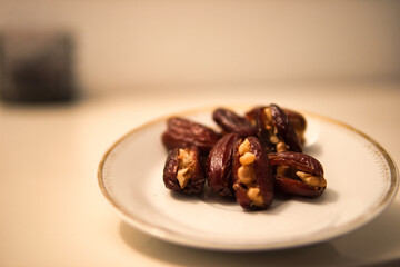 Date and events in the Orient, such as iftar during Ramadan and Eid. 
It is particularly delicious with Nut.