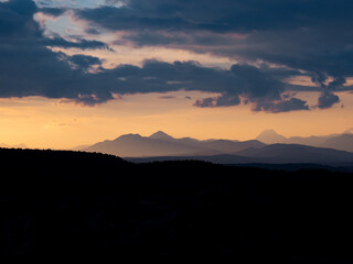 ESPECTACULAR PUESTA DE SOL EN LA MONTAÑA PALENTINA