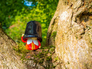 Beefeater British Royal Guard saluting in the tree