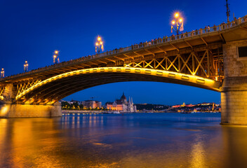 Fototapeta na wymiar View of bridges in Budapest, Hungary. Old historic buildings, bridges and the Danube River.