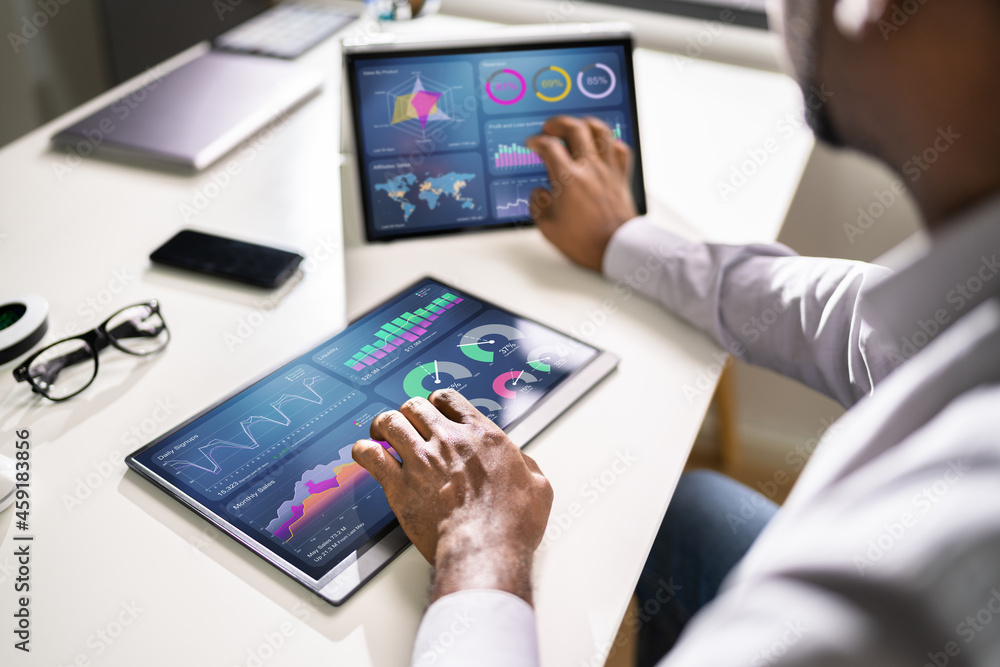 Poster african businessman using analytics data kpi dashboard