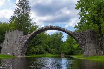 Cercles muraux Le Rakotzbrücke der Kromlauer Park in Sachsen mit der berühmten Rakotzbrücke