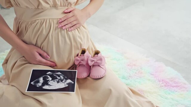 妊婦イメージ　マタニティフォト　エコー写真