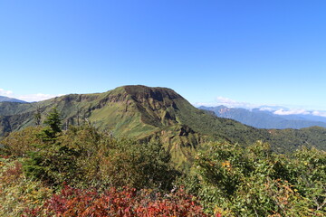 新潟県湯沢の苗場山の登山