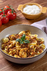 tortellini con ragu' di carne