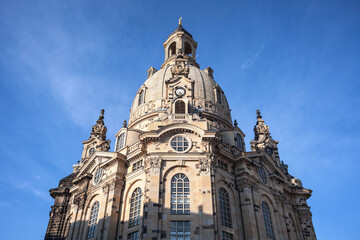 Fototapeta na wymiar Dresden Frauenkirche church in day