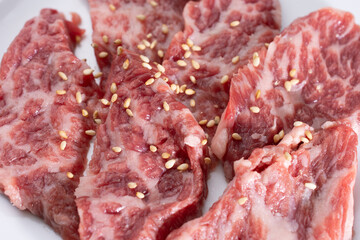 美味しい焼肉　霜降りカルビ