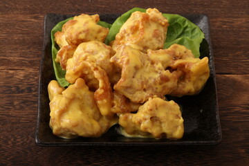 ヤンニョムチキン　(ハニーマスタード味)
