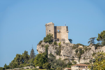 Fototapeta na wymiar le château Comtal à Vaison-la-Romaine
