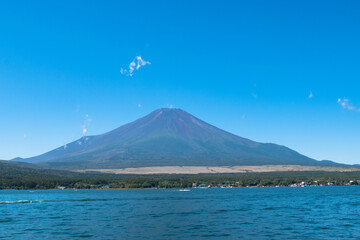 山中湖から見た富士山