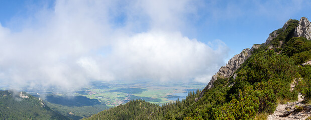 Fototapeta na wymiar Wonderful alpine view on sunny day