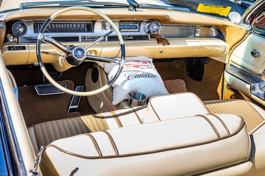 1962 Cadillac Coupe de Ville Convertible